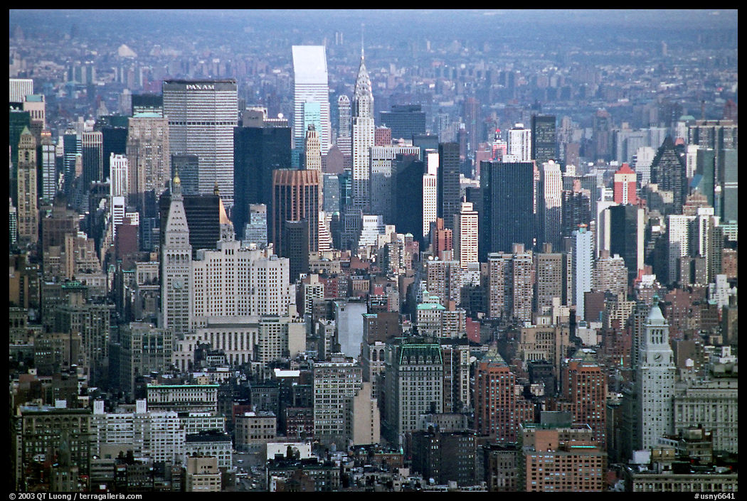 Forest of skycrapers of Upper Manhattan, seen from the World Trade Center. New York City, USA