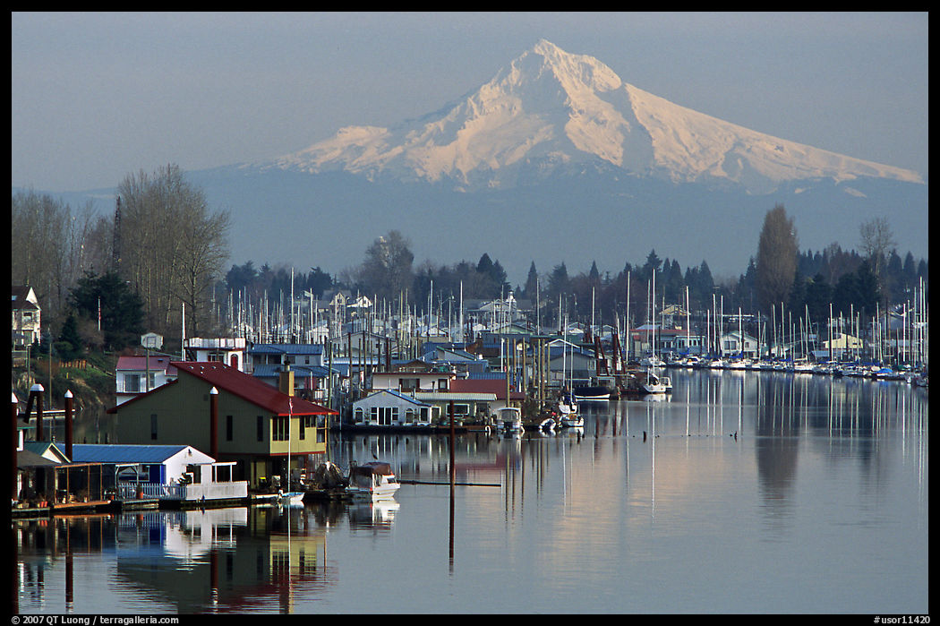 Houseboats on Williamette River and Mt Hood. Portland, Oregon, USA