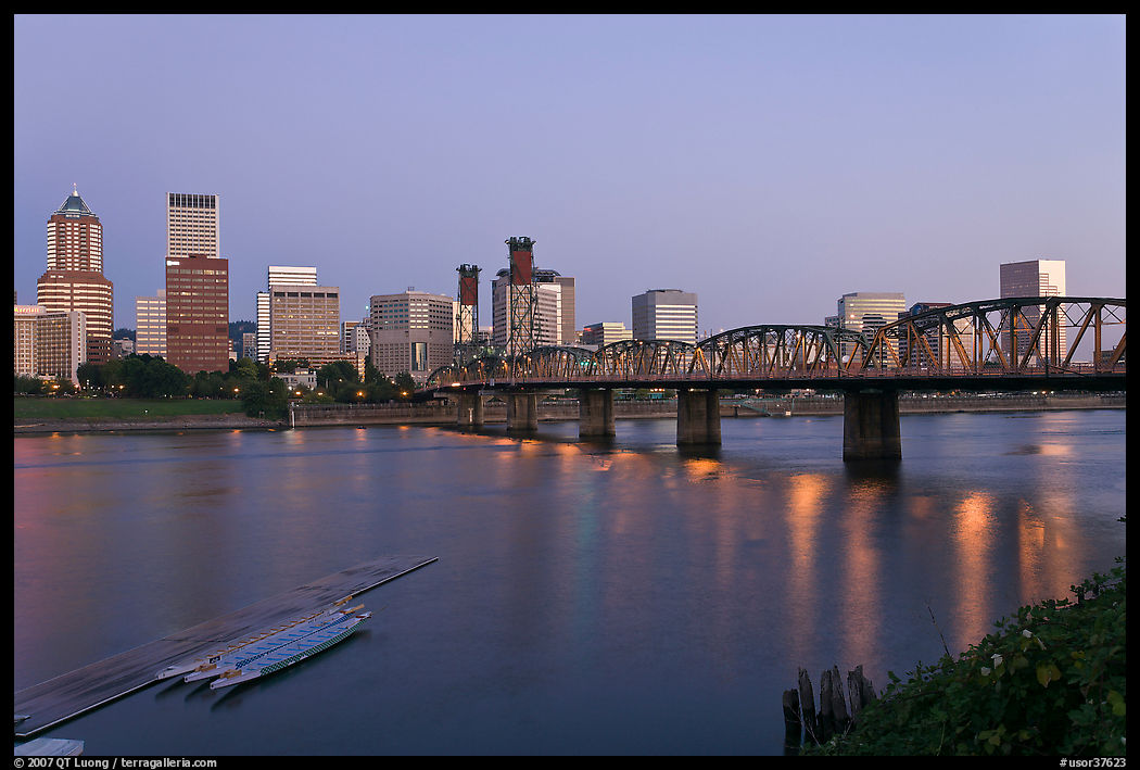 Williamette River and Portland skyline at night. Portland, Oregon, USA