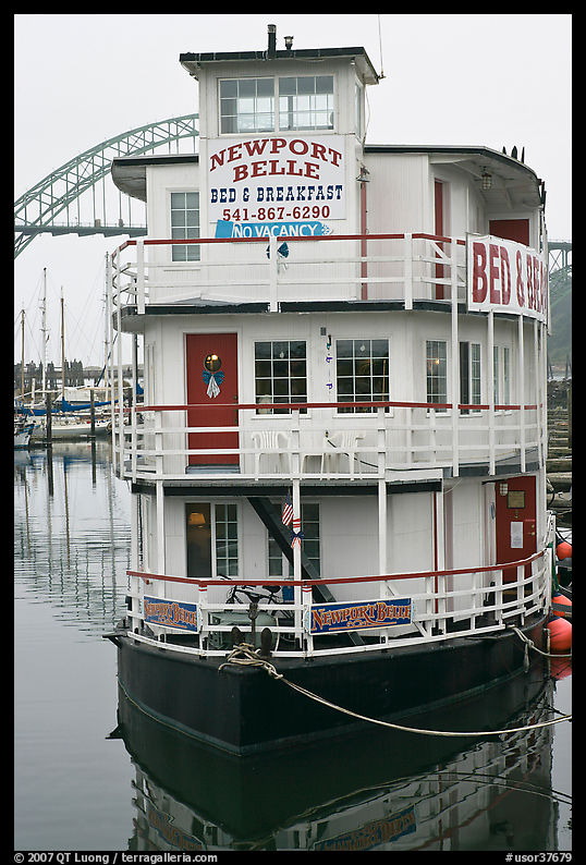 Newport Belle floating Bed and Breakfast. Newport, Oregon, USA