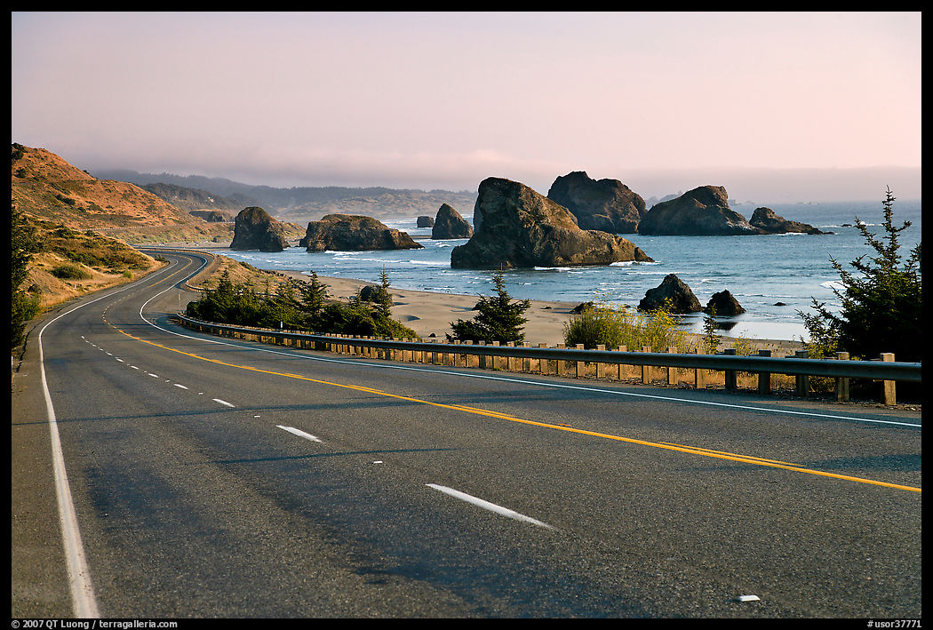 Highway and ocean, Pistol River State Park. Oregon, USA