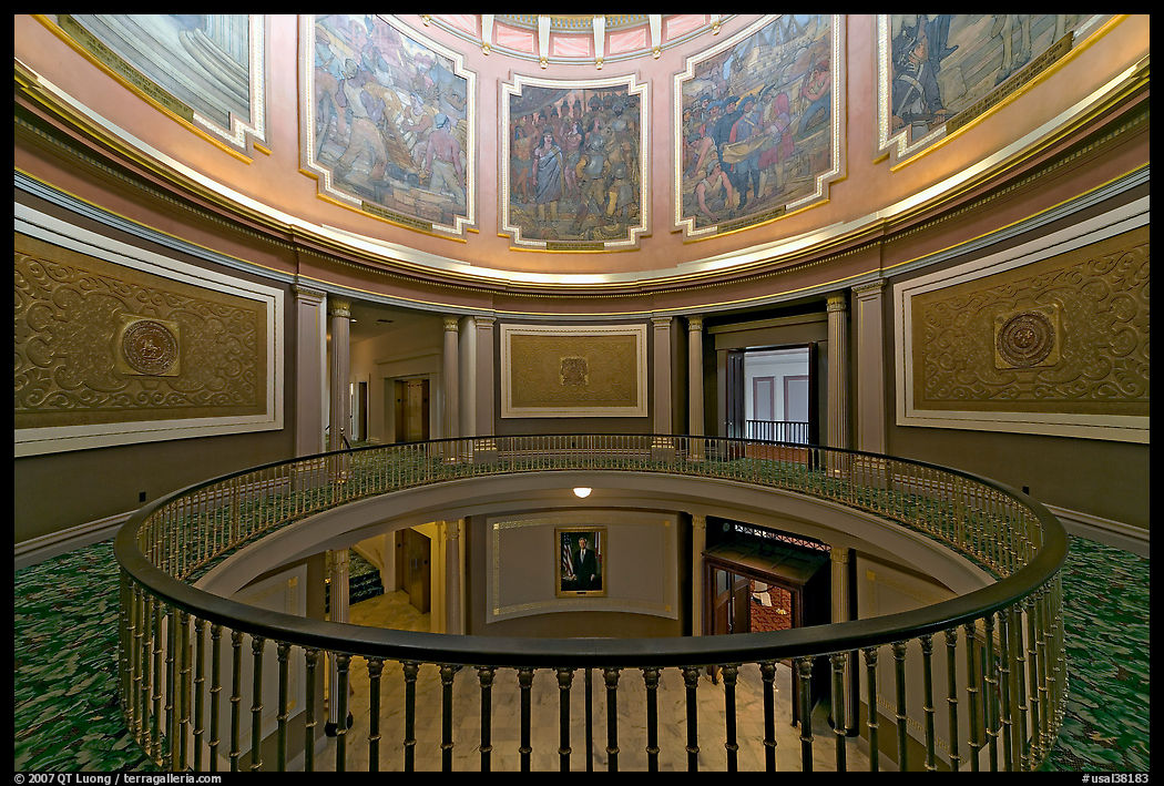 Rotonda below the dome with paintings of historical events. Montgomery, Alabama, USA