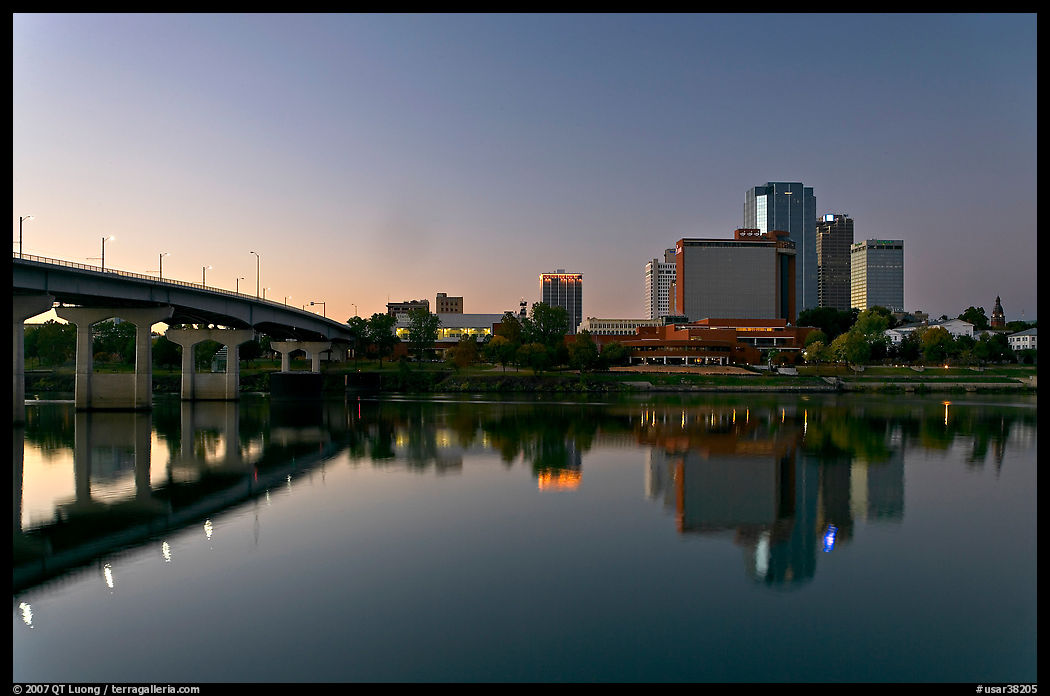 Bridge and skyline at dawn. Little Rock, Arkansas, USA