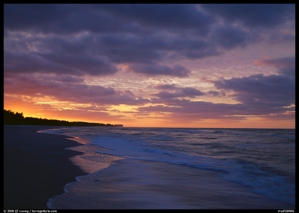 Beach at sunrise. Sanibel Island, Florida, USA