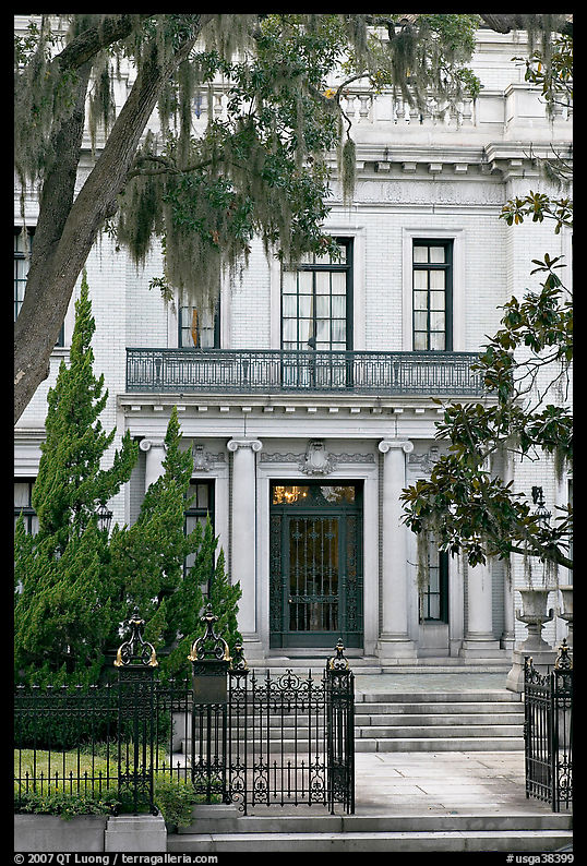 Mansion facade. Savannah, Georgia, USA