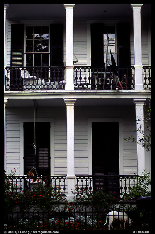 Mansion facade in Southern style, Garden Distric. New Orleans, Louisiana, USA