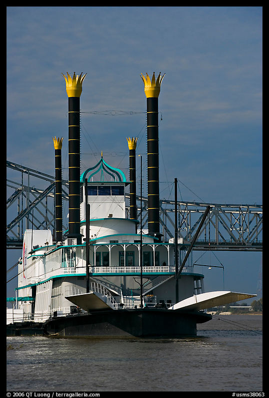 Riverboat and bridge. Natchez, Mississippi, USA