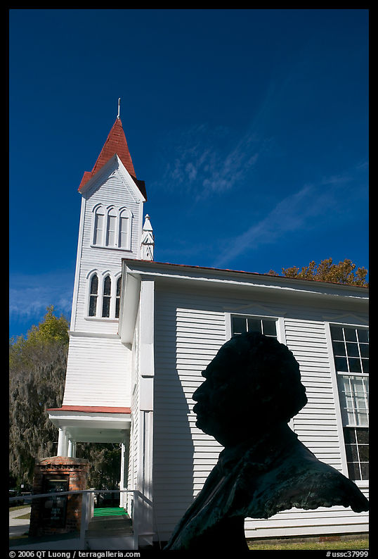 Robert Smalls bust and Tabernacle Baptist Church. Beaufort, South Carolina, USA