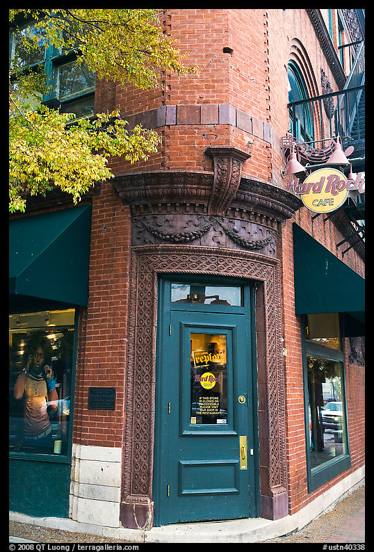 Corner entrance in brick building, Hard Rock Cafe. Nashville, Tennessee, USA