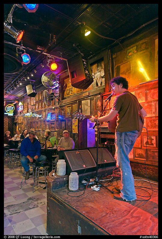 Singer performing in a music club. Nashville, Tennessee, USA