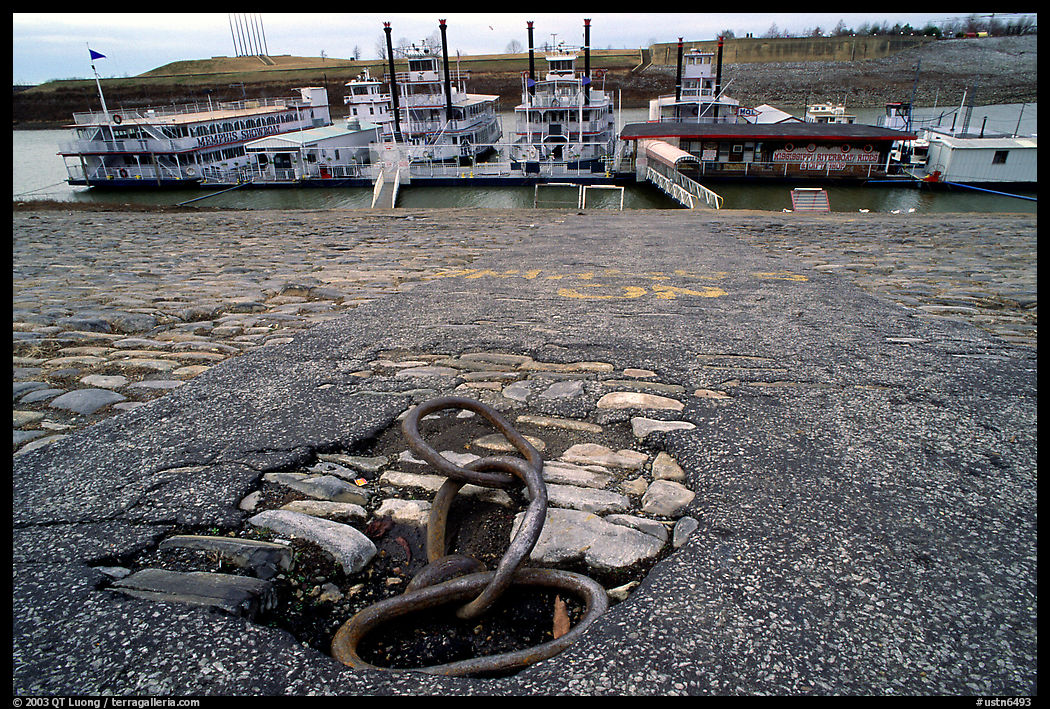 Riverfront, anchoring ring and riverboats. Memphis, Tennessee, USA