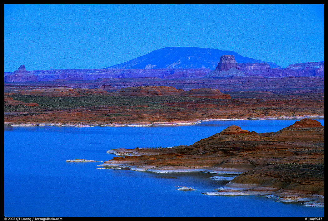 Lake Powell and Antelope Island, Glenn Canyon National Recreation Area, dusk. Arizona, USA