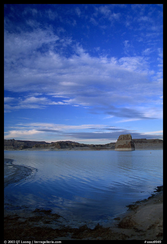 Wahweap Bay, Lake Powell, Glenn Canyon National Recreation Area, sunset. Arizona, USA