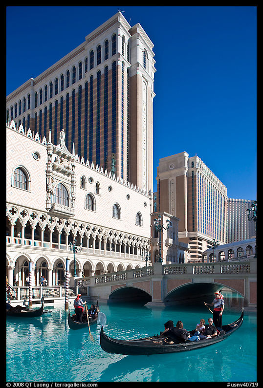 Gonodla and Venetian casino. Las Vegas, Nevada, USA