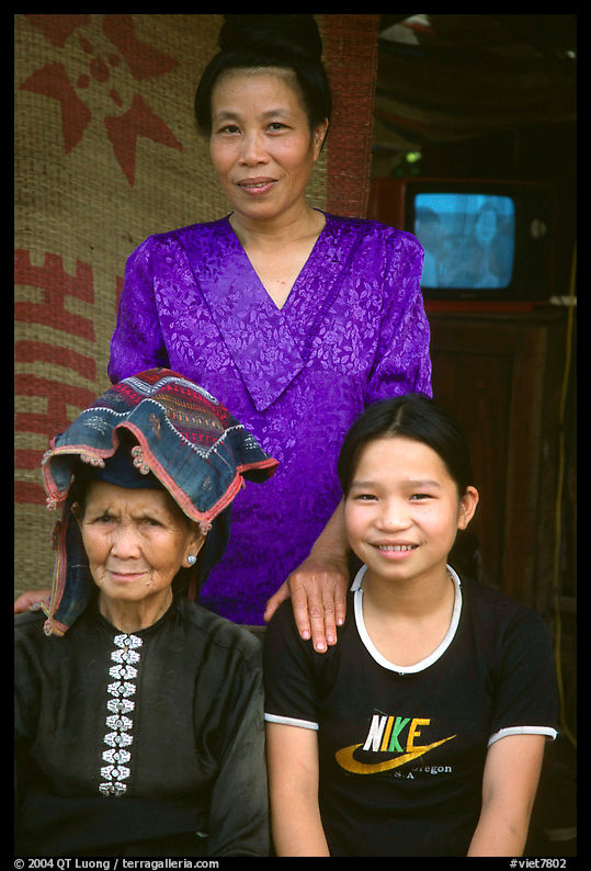 Three generations of thai women, near Son La. Northwest Vietnam