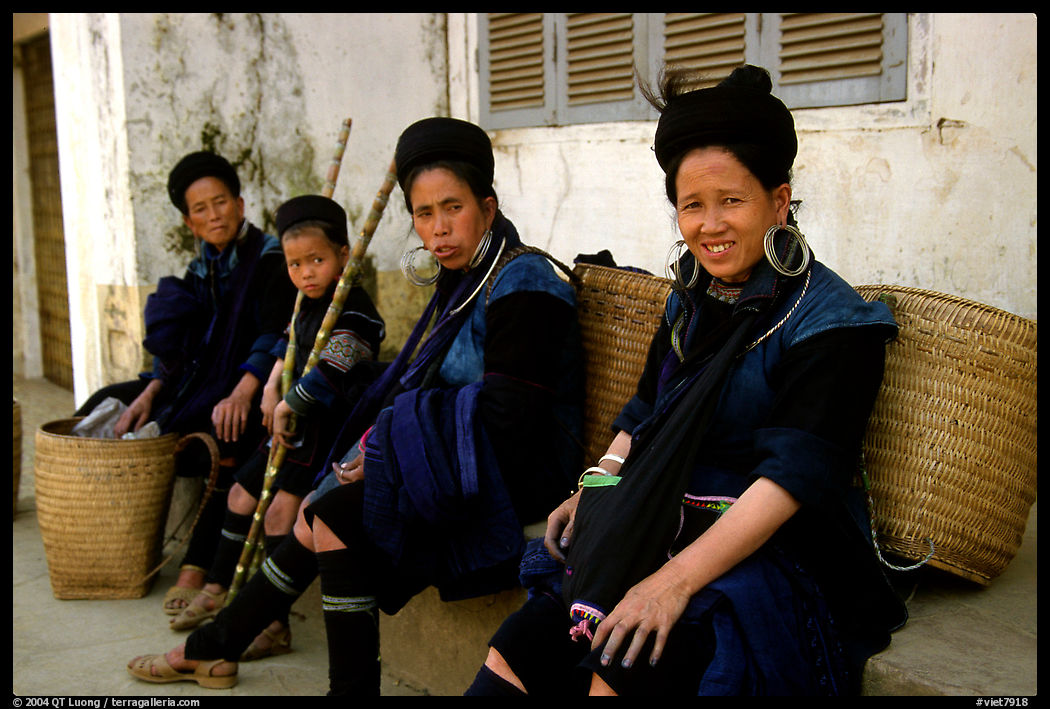 Black Hmong Women. Sapa, Vietnam