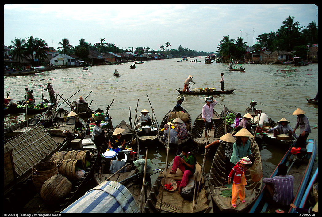 Phung Hiep flaoting market. Can Tho, Vietnam