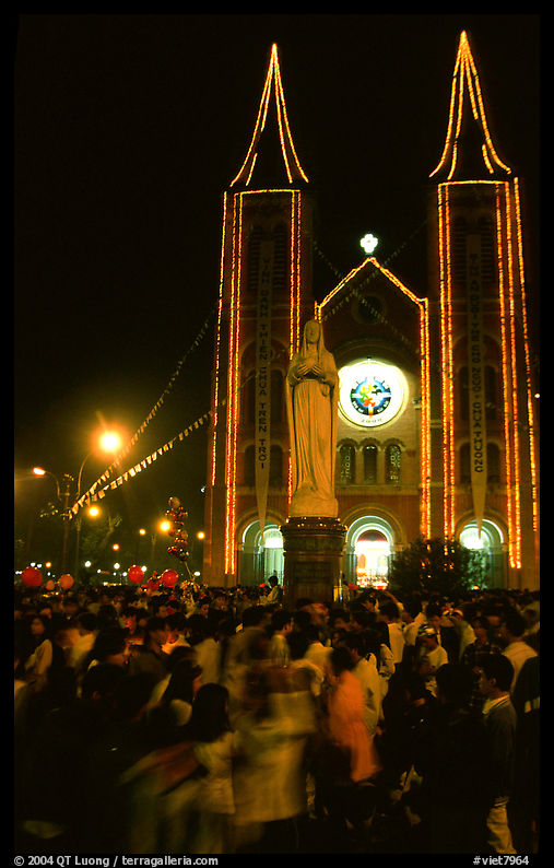 Crowds gather at the Cathedral St Joseph for Christmans. Ho Chi Minh City, Vietnam