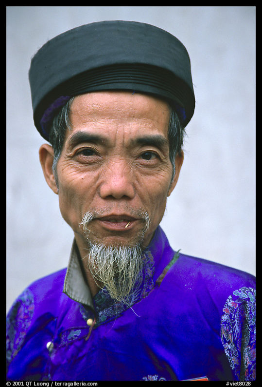Temple guardian, Perfume Pagoda. Vietnam