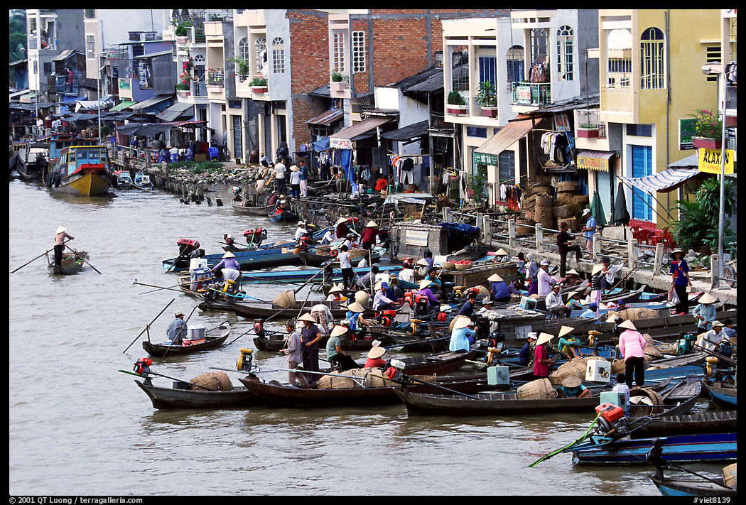 Busy waterfront at Phung Hiep. Can Tho, Vietnam