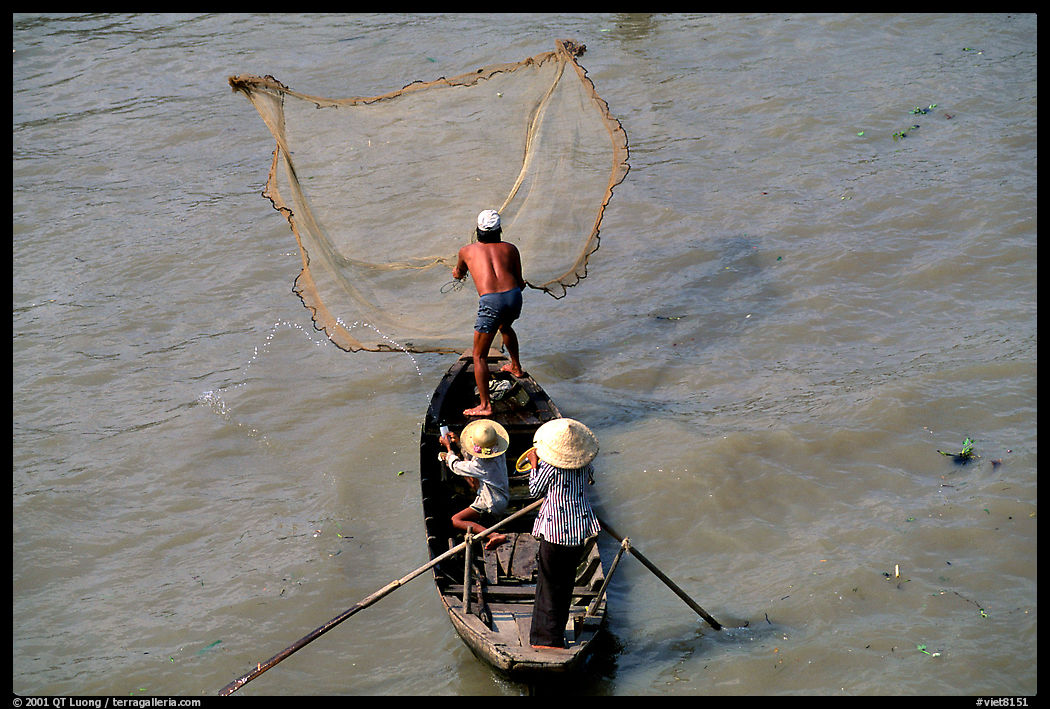 Casting net. Can Tho, Vietnam