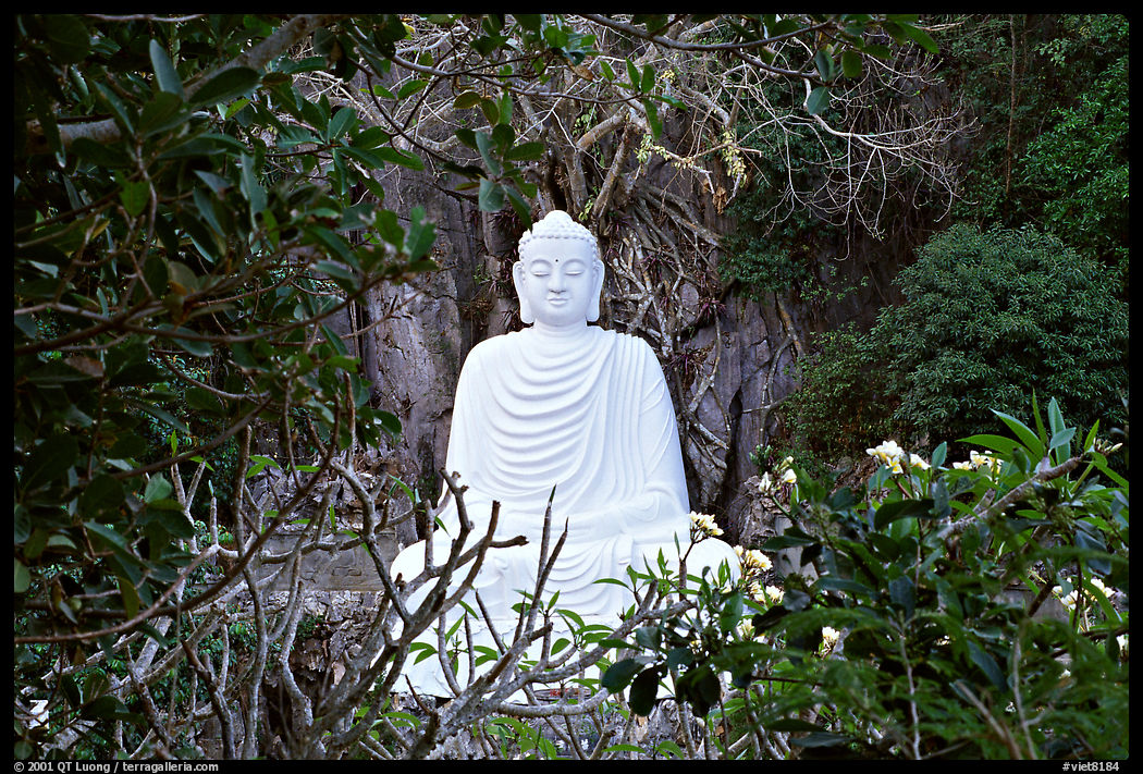 Buddha statue in the Marble mountains, Da Nang. Vietnam