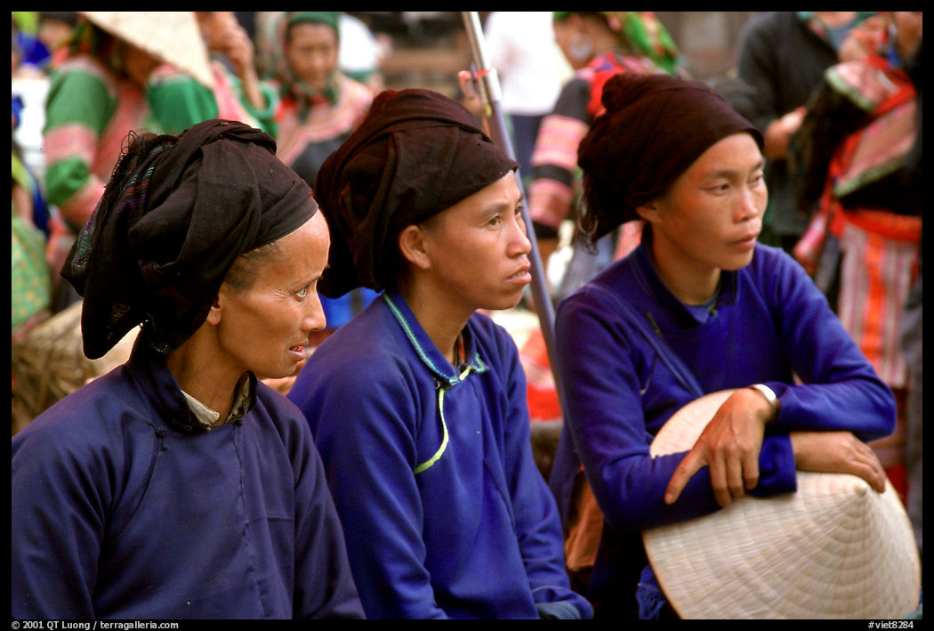 Ethnic minority women. Sapa, Vietnam