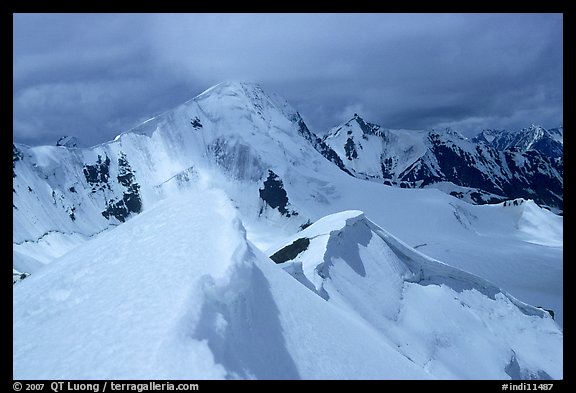 Snowy ridge above Shingo La, Zanskar, Jammu and Kashmir. India (color)