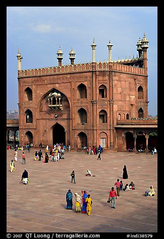 Courtyard and East gate of Jama Masjid mosque. New Delhi, India