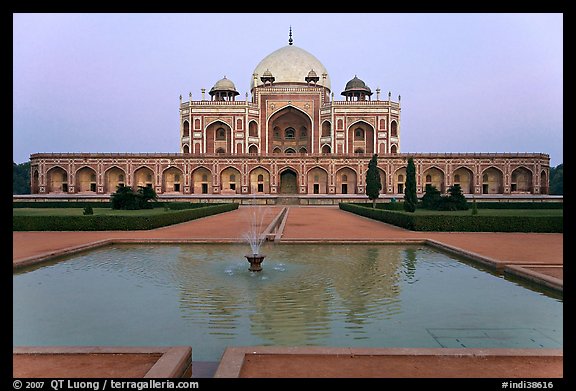 Basin, watercourses, and Humayun's tomb,. New Delhi, India