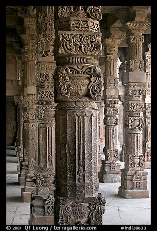 Column details, Quwwat-ul-Islam mosque, Qutb complex. New Delhi, India