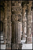 Column details, Quwwat-ul-Islam mosque, Qutb complex. New Delhi, India (color)