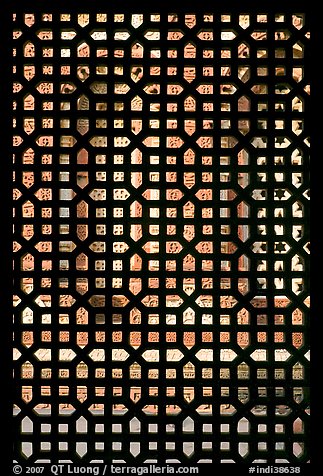 Screened window, Imam Zamin tumb, Qutb complex. New Delhi, India (color)