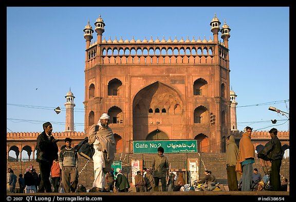 Early morning activity under Jama Masjid East Gate. New Delhi, India (color)