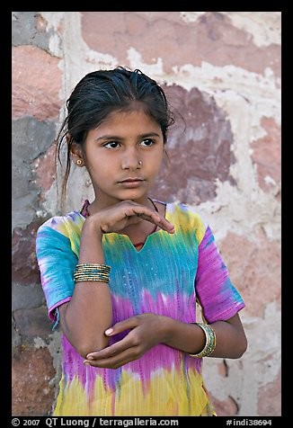 Young girl. Jodhpur, Rajasthan, India (color)