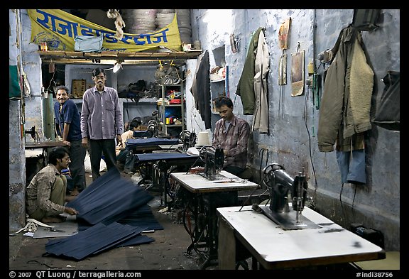 Taylor shop. Jodhpur, Rajasthan, India (color)