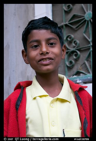 Boy. Jodhpur, Rajasthan, India (color)