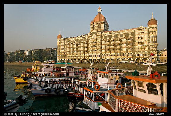 Tour boats and Taj Mahal Palace Hotel. Mumbai, Maharashtra, India (color)