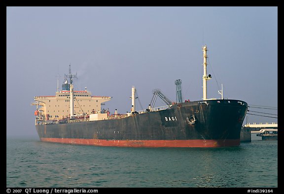 Oil Tanker, Mumbai Harbor. Mumbai, Maharashtra, India (color)