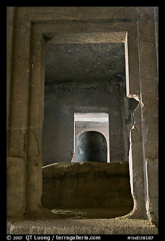 Linga in Sanctorum of Siva shrine, Elephanta caves. Mumbai, Maharashtra, India