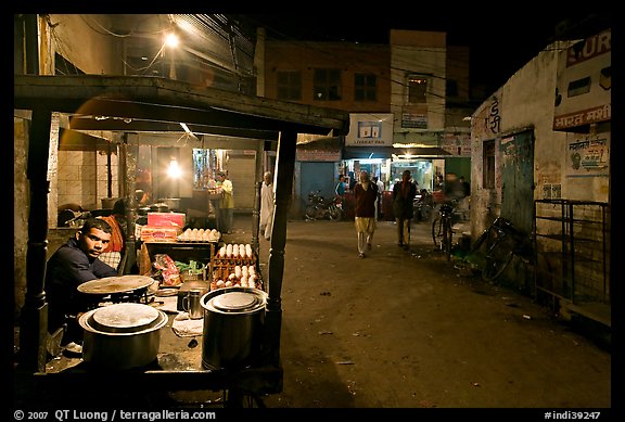 Food vendor and street by night, Taj Ganj. Agra, Uttar Pradesh, India (color)