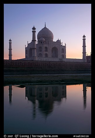 Taj Mahal and Yamuna River at sunset. Agra, Uttar Pradesh, India