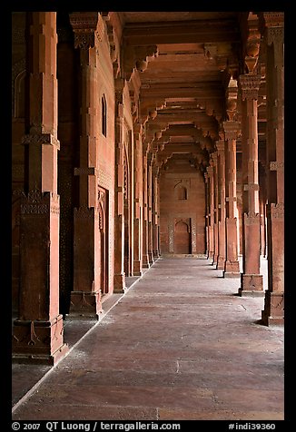 Prayer hall, Dargah (Jama Masjid) mosque. Fatehpur Sikri, Uttar Pradesh, India