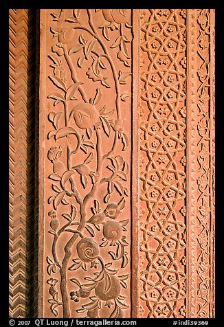 Intricate carvings on the Rumi Sultana building. Fatehpur Sikri, Uttar Pradesh, India (color)