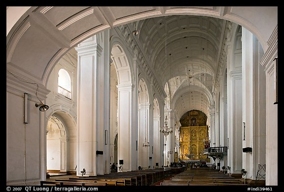 Nave of Se Cathedral , Old Goa. Goa, India (color)