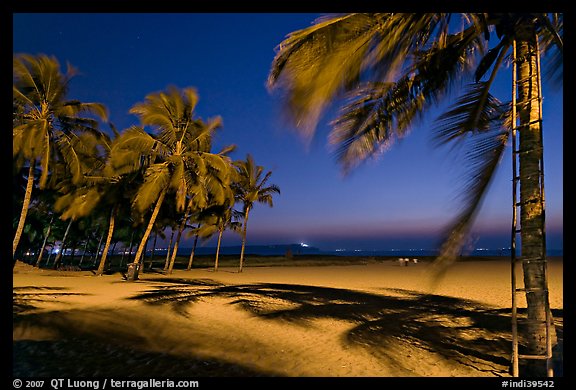 Miramar Beach at twilight. Goa, India