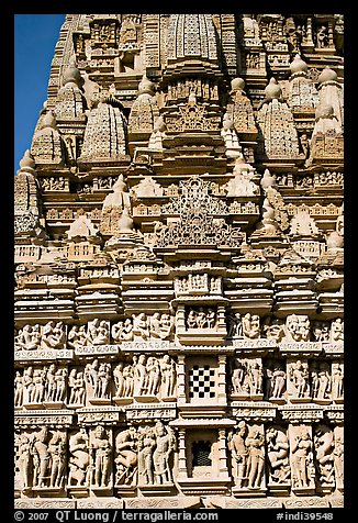 Temple detail, Parsvanatha temple, Eastern Group. Khajuraho, Madhya Pradesh, India (color)