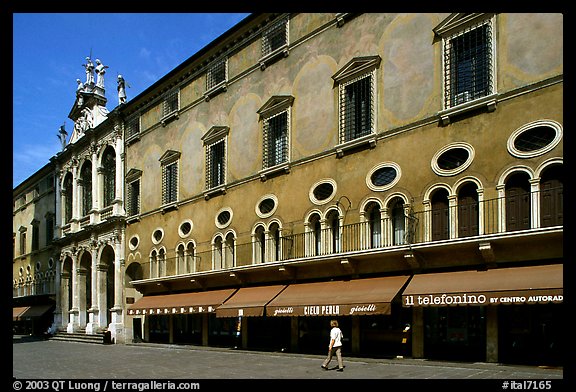 Store in renaissance building, Piazza dei Signori. Veneto, Italy