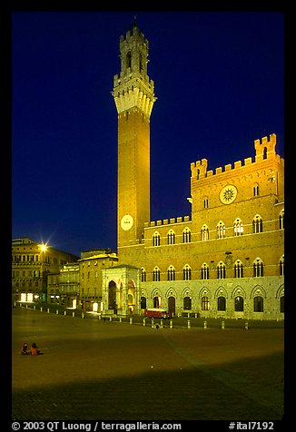 Piazza Del Campo, Palazzo Pubblico, and Torre del Mangia  at night. Siena, Tuscany, Italy