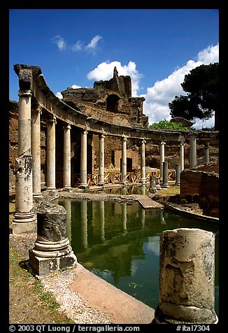 Teatro Marrittimo, Villa Hadriana. Tivoli, Lazio, Italy